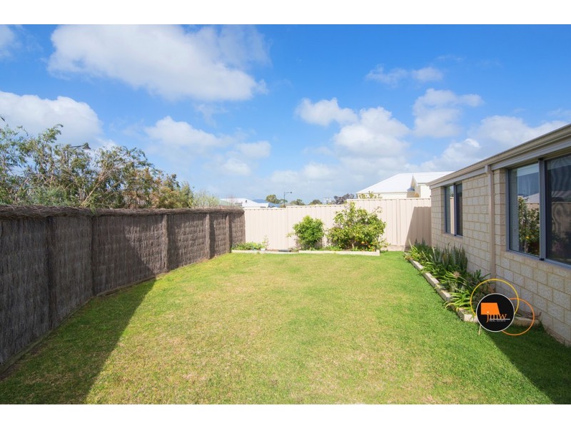 13 Indooroopilly Crescent, Dunsborough WA 6281