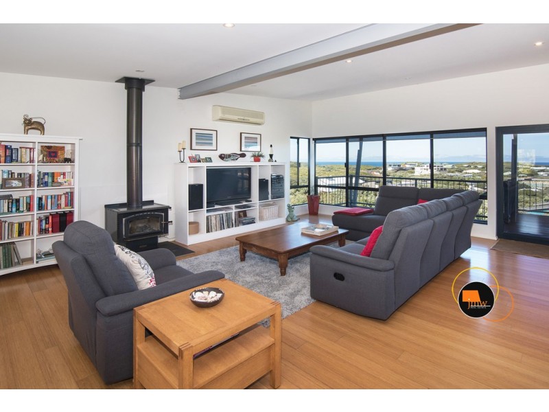 8 Lesueur Place, Gnarabup WA 6285