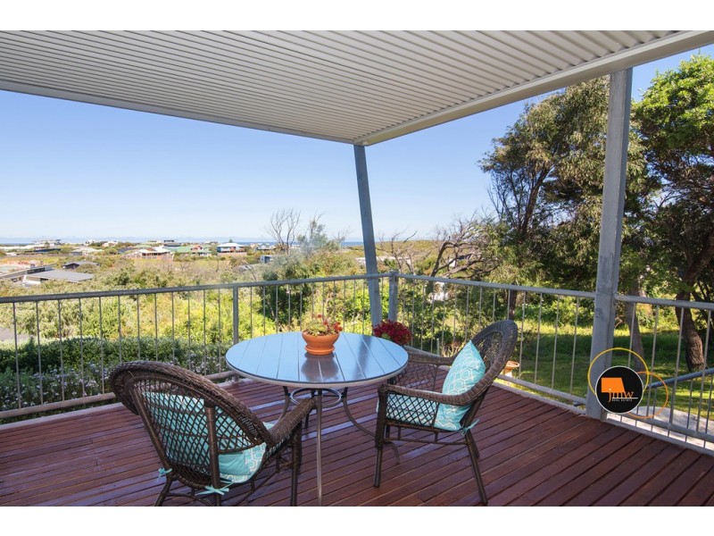 8 Lesueur Place, Gnarabup WA 6285