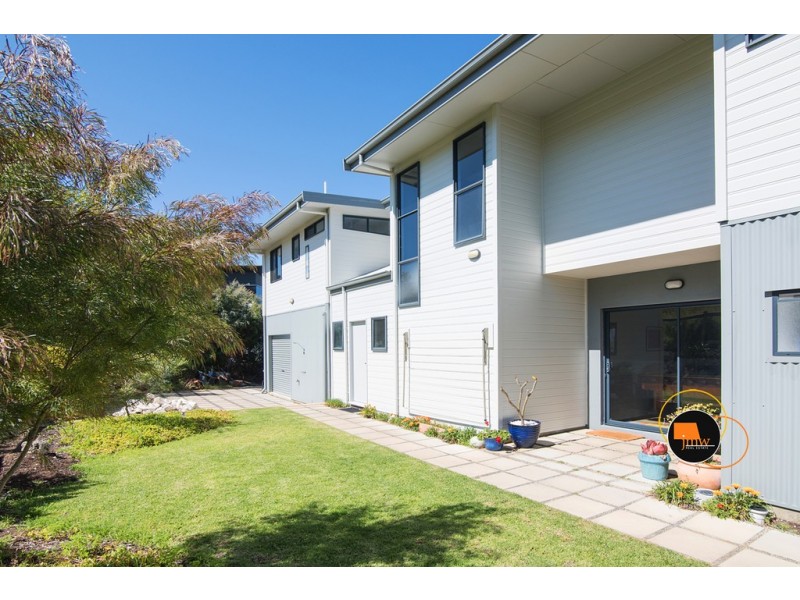 8 Lesueur Place, Gnarabup WA 6285