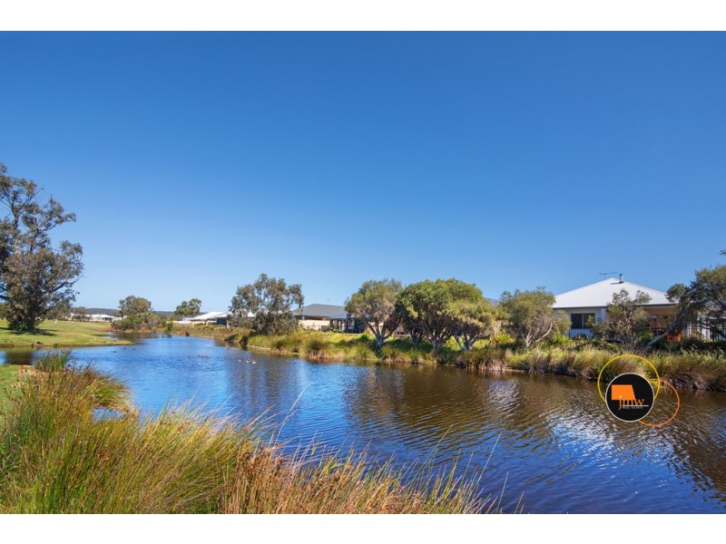 15 Aldercress Approach, Dunsborough WA 6281