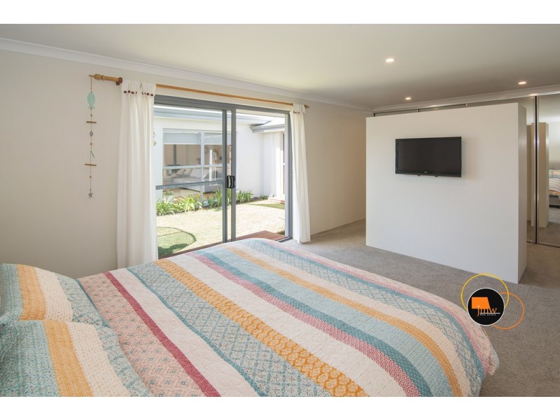 15 Aldercress Approach, Dunsborough WA 6281