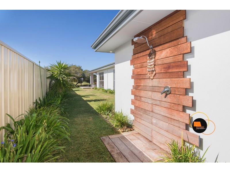 15 Aldercress Approach, Dunsborough WA 6281