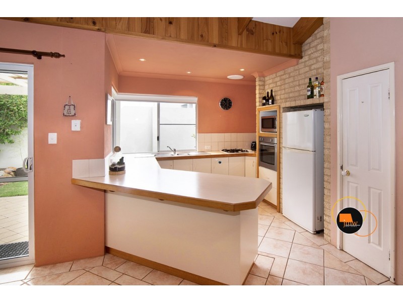 Unit 1 / 16 Marmaduke Point Drive, Gnarabup WA 6285