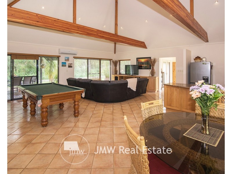 5 Backwater Retreat, Quindalup WA 6281