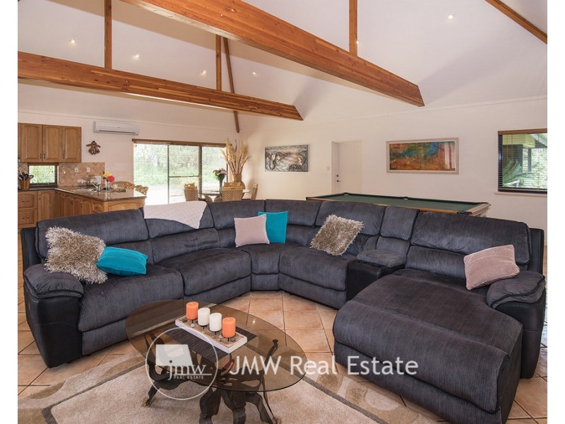 5 Backwater Retreat, Quindalup WA 6281