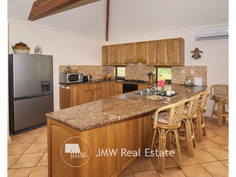 5 Backwater Retreat, Quindalup WA 6281