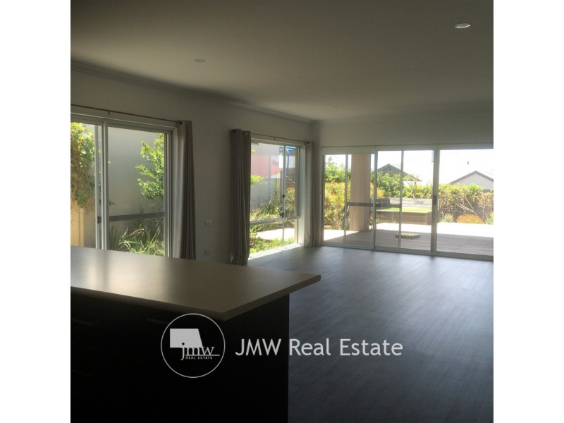 12 Castleroy Terrace, Dunsborough WA 6281