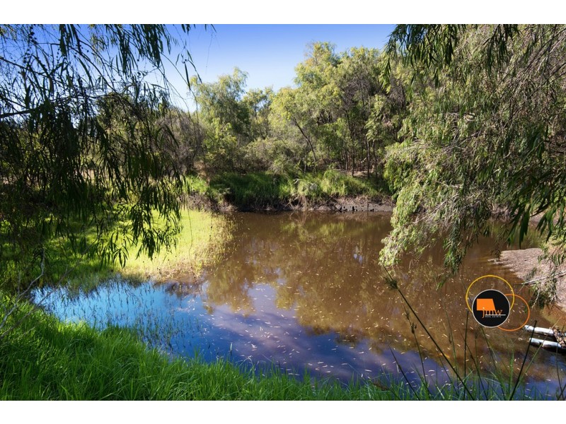 16 Hayes Road, Quindalup WA 6281