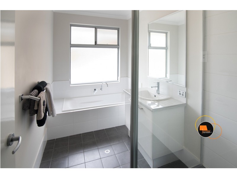 28 Ashbrook Green, Dunsborough WA 6281