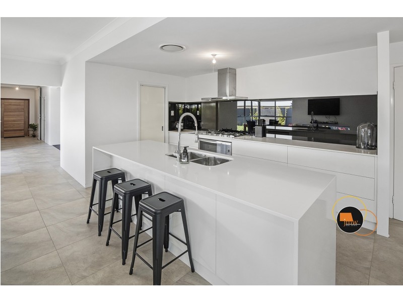 154 Dunsborough Lakes Drive, Dunsborough WA 6281