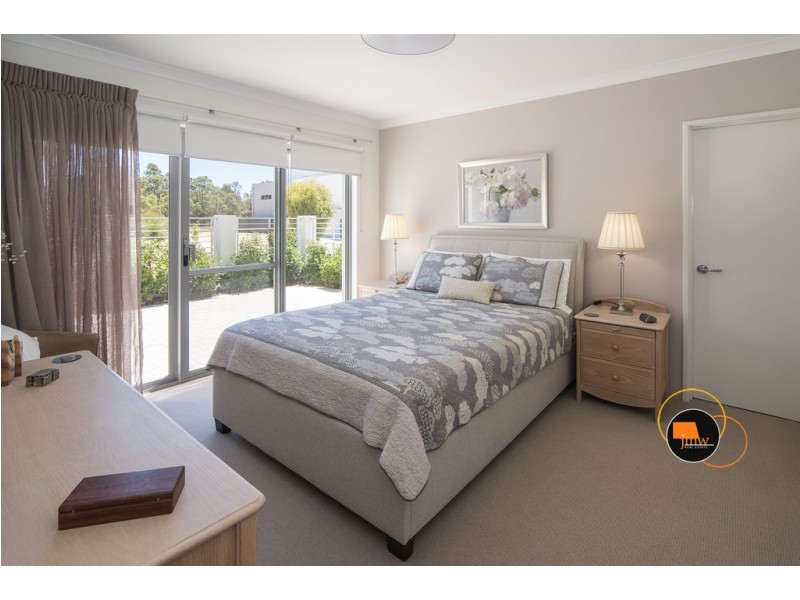 30 Hennessey Loop, Dunsborough WA 6281