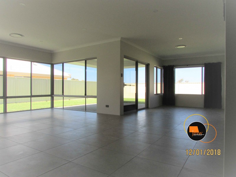 17 Camargo Loop, Dunsborough WA 6281