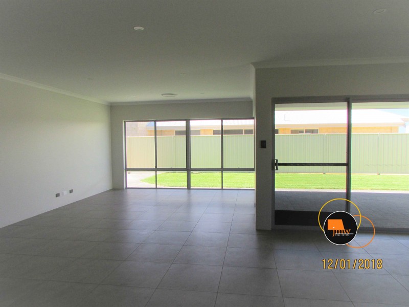 17 Camargo Loop, Dunsborough WA 6281