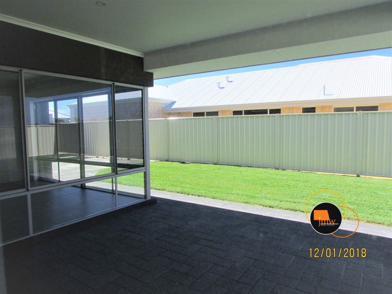 17 Camargo Loop, Dunsborough WA 6281