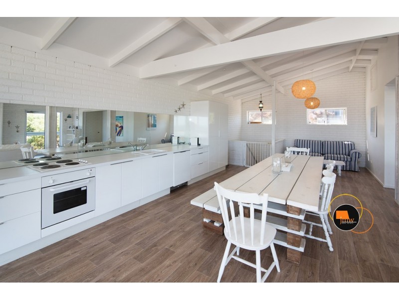Unit 1 / 1 Galliers Street, Gracetown WA 6284
