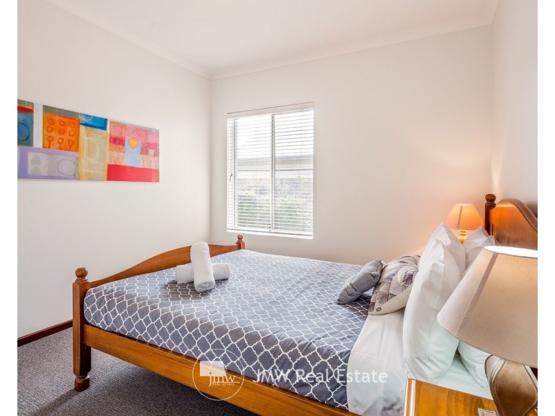 7/83 Gifford Road, Dunsborough WA 6281