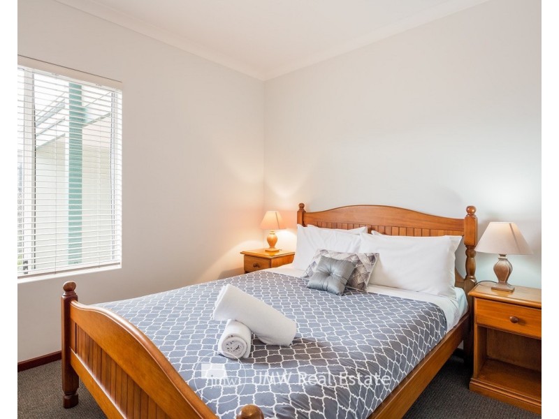 7/83 Gifford Road, Dunsborough WA 6281