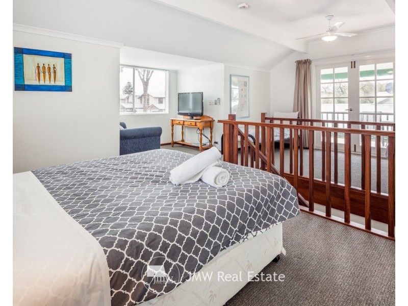 7/83 Gifford Road, Dunsborough WA 6281