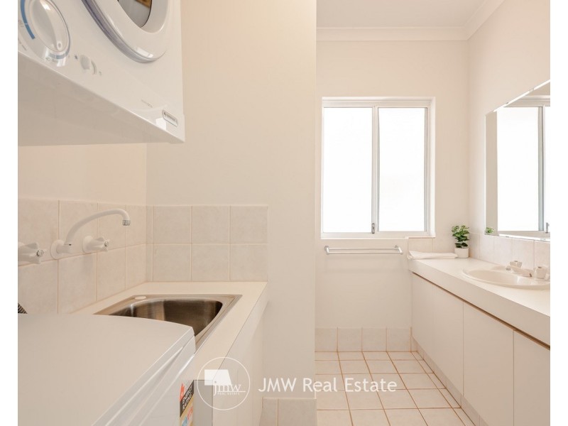 7/83 Gifford Road, Dunsborough WA 6281