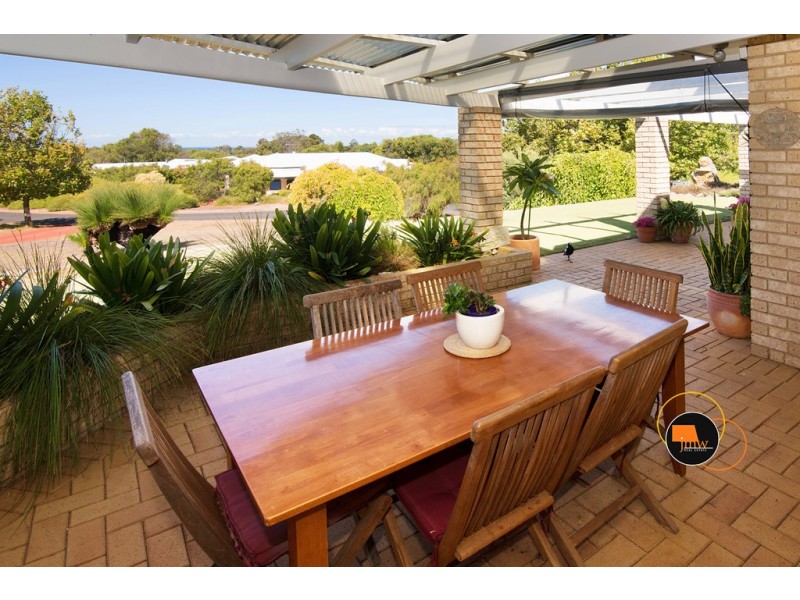 15 Carinya Rise, Dunsborough WA 6281