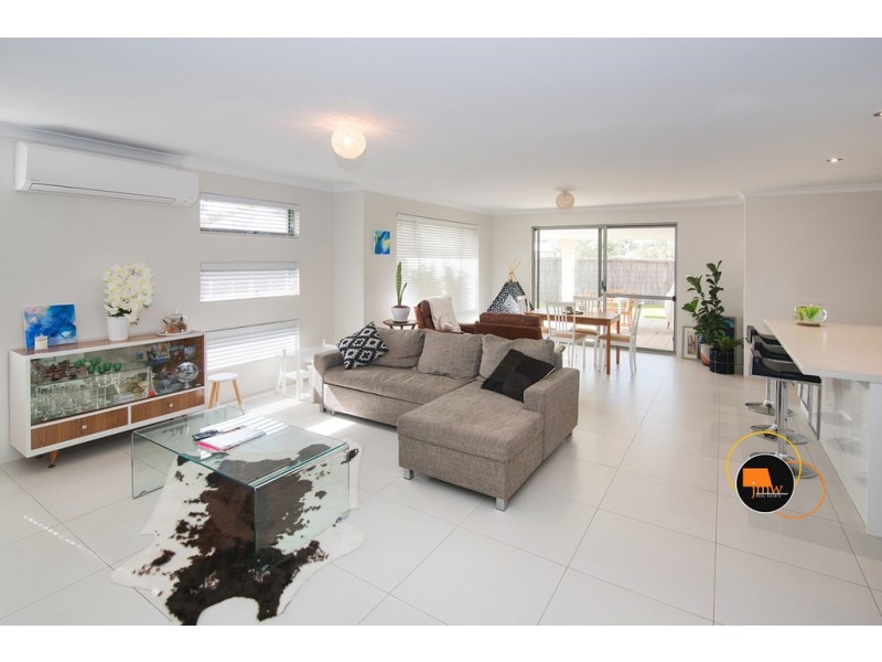 13 Indooroopilly Crescent, Dunsborough WA 6281