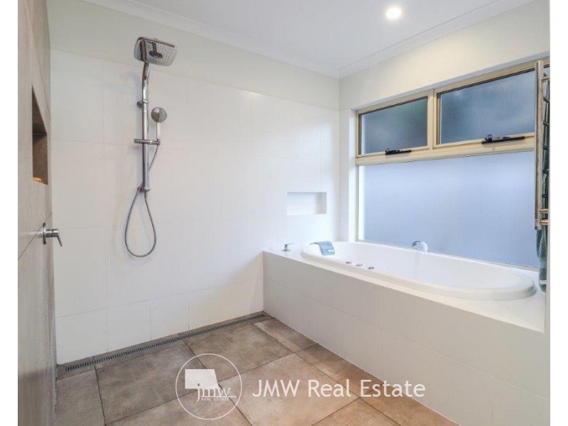 9 Dawson Drive, Yallingup WA 6282