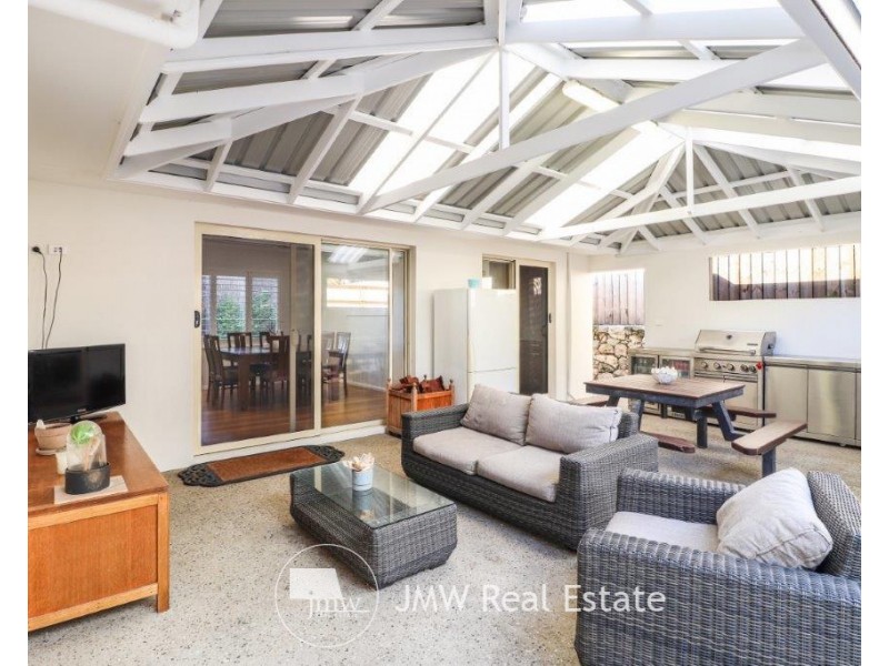 9 Dawson Drive, Yallingup WA 6282