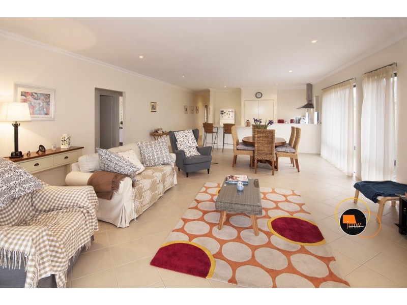 2 Barwon Lane, Dunsborough WA 6281