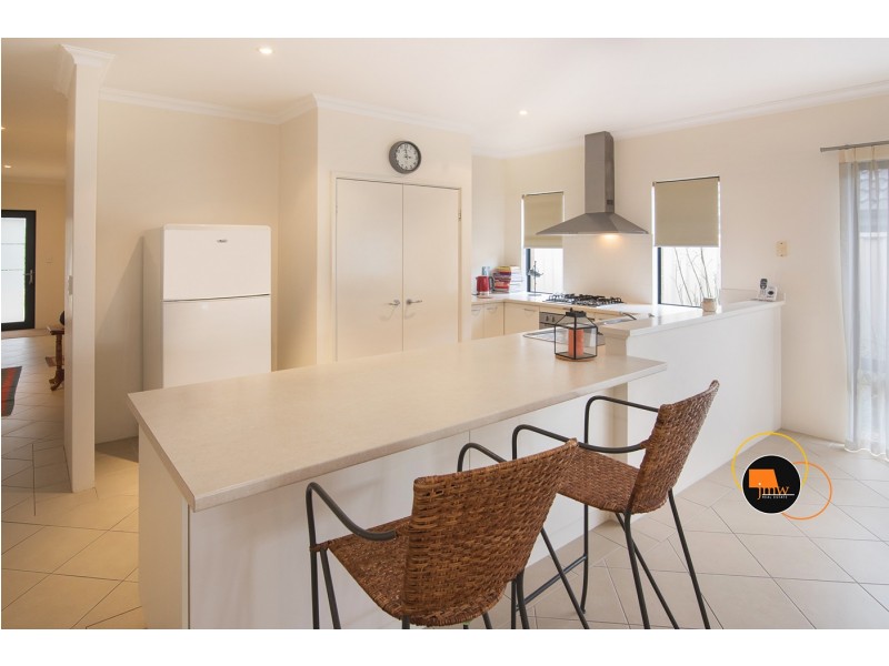 2 Barwon Lane, Dunsborough WA 6281