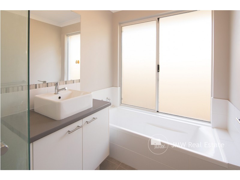 11 Occitane Way, Yalyalup WA 6280