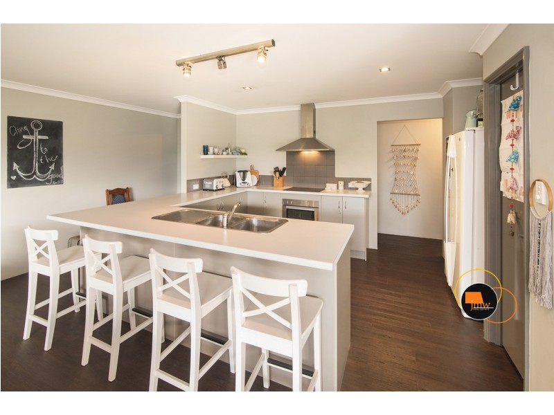 176 Dunsborough Lakes Drive, Dunsborough WA 6281