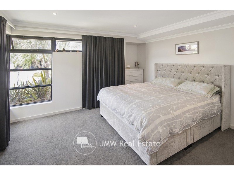 15 Augusta Parade, Dunsborough WA 6281