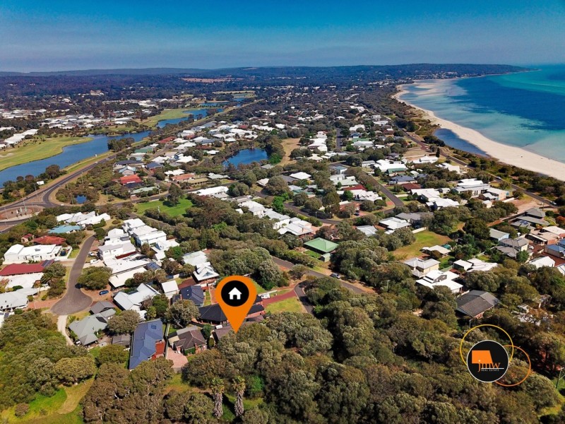 8 Wilson Avenue, Quindalup WA 6281