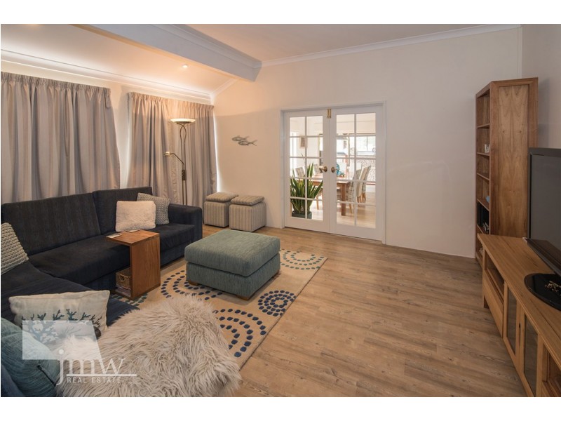 18 The Enclave, Dunsborough WA 6281