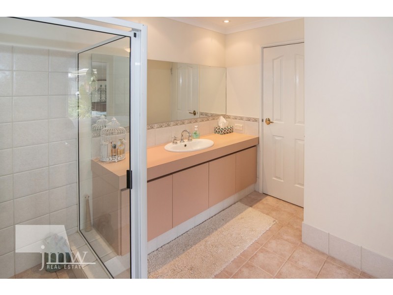 18 The Enclave, Dunsborough WA 6281