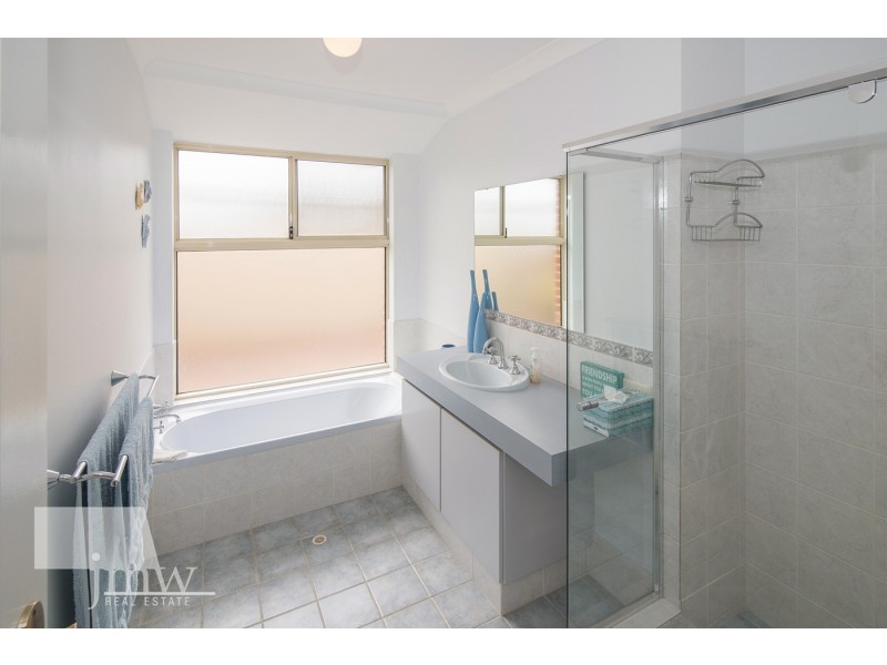 18 The Enclave, Dunsborough WA 6281