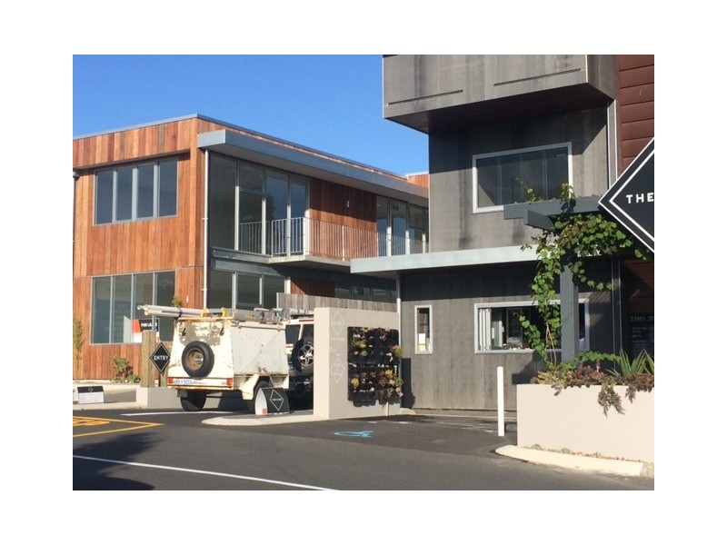 Unit 4 / 20 Faure Lane, Dunsborough WA 6281