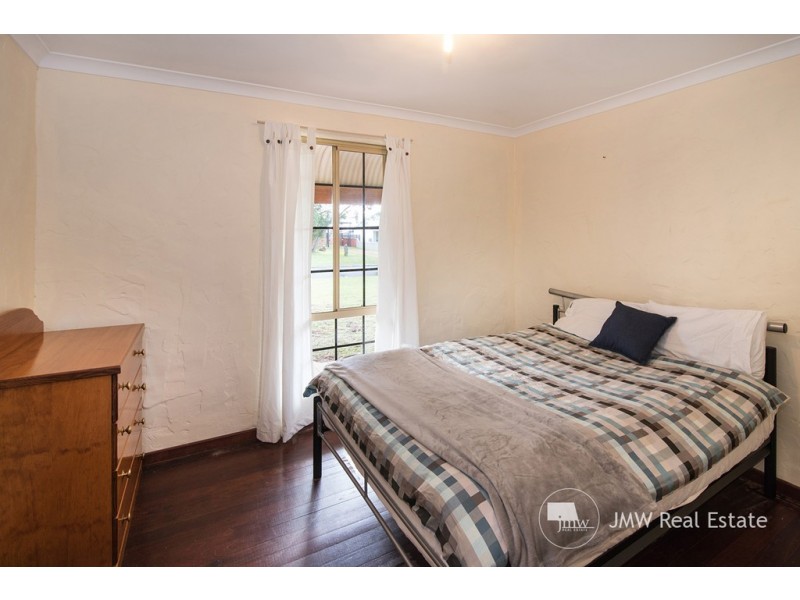 8 Chieftain Crescent, Dunsborough WA 6281