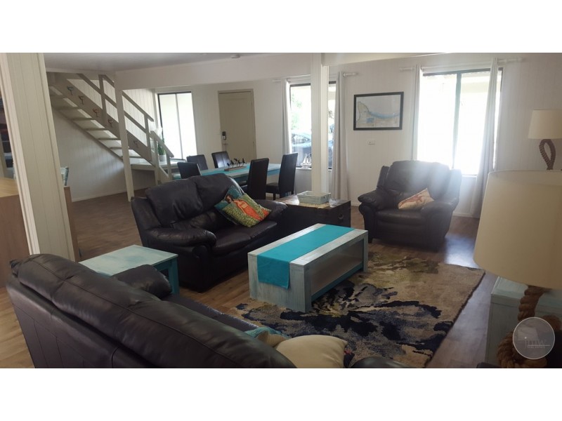 9 Campion Way, Quindalup WA 6281