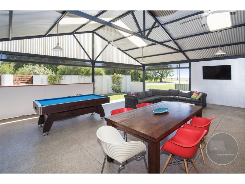 1 Manson Street, West Busselton WA 6280