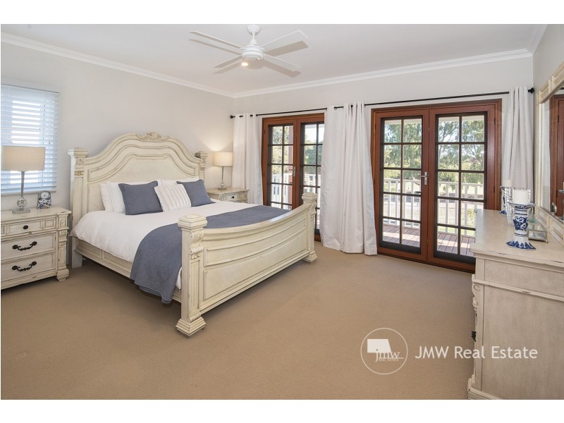 15 Oakmont Crescent, Dunsborough WA 6281