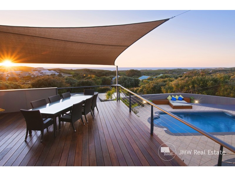 12 Freycinet Way, Gnarabup WA 6285