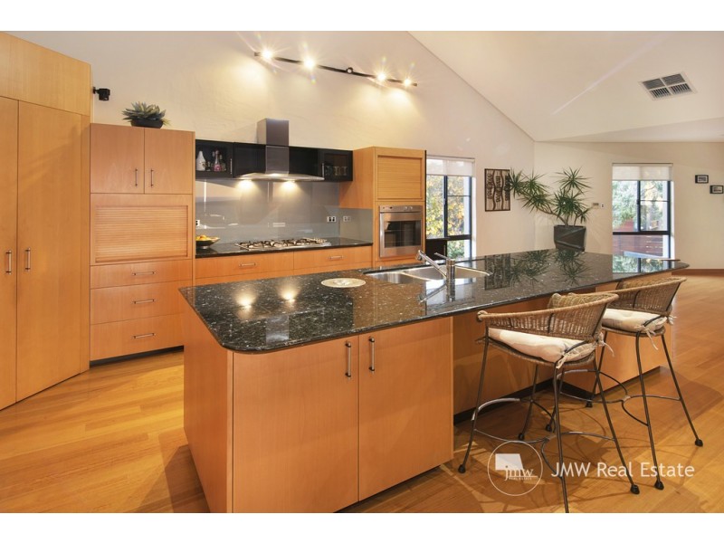 12 Freycinet Way, Gnarabup WA 6285