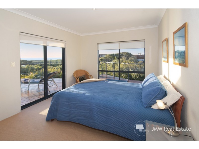 12 Freycinet Way, Gnarabup WA 6285