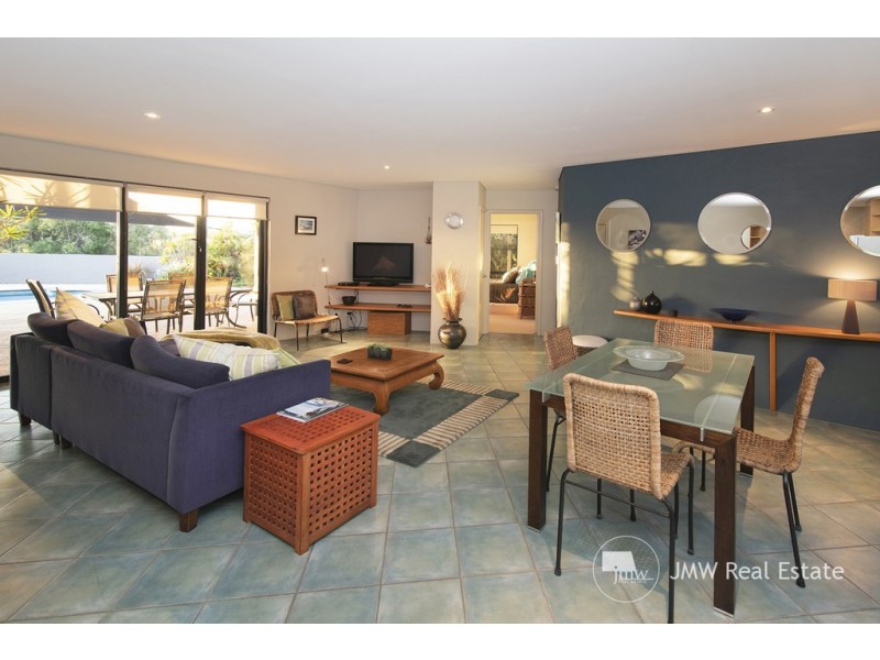 12 Freycinet Way, Gnarabup WA 6285