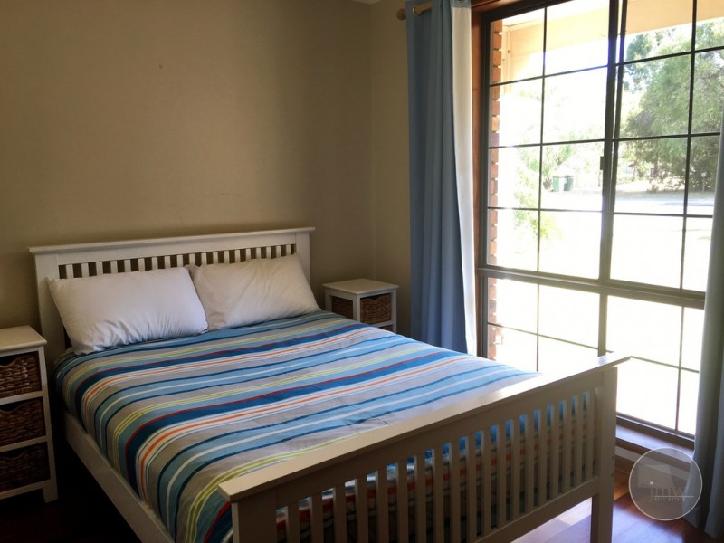 135 Gifford Road, Dunsborough WA 6281