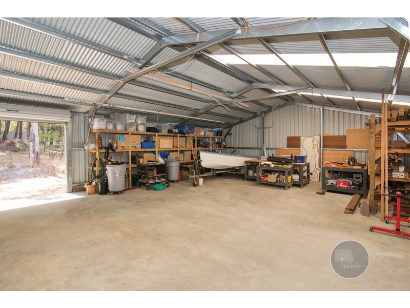 8 Samphire Place, Dunsborough WA 6281