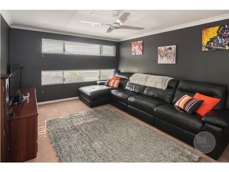 16 Augusta Parade, Dunsborough WA 6281