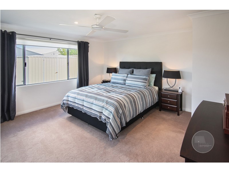 16 Augusta Parade, Dunsborough WA 6281